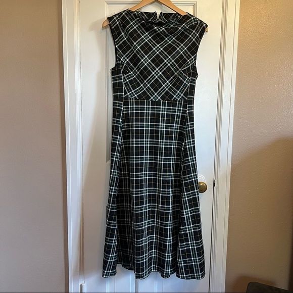 Zara Dresses & Skirts - Zara Women plaid dress